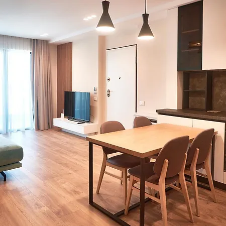 Aparthotel Azar Luxury Vlorë