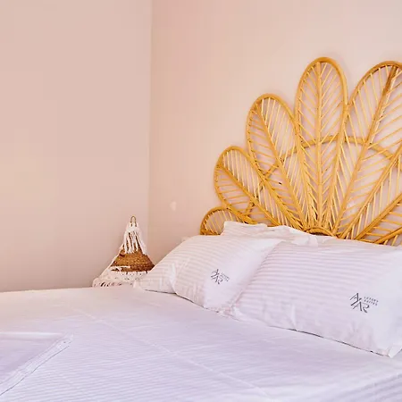 Azar Luxury Aparthotel Vlorë