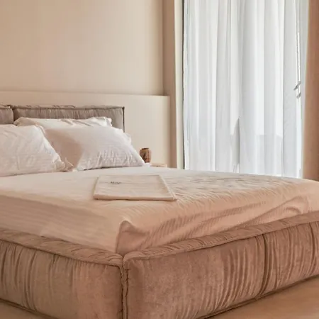 Apart-hotel Azar Luxury 4*