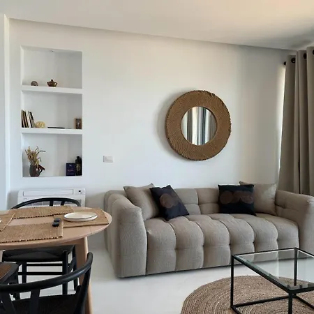 Aparthotel Azar Luxury Vlorë