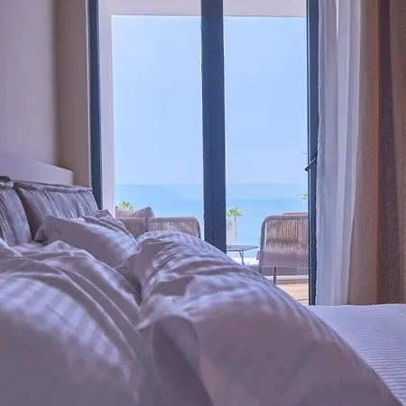 Azar Luxury Vlorë