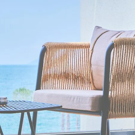 Lägenhetshotell Azar Luxury Vlorë