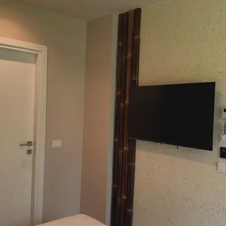 Aparthotel Azar Luxury 4*