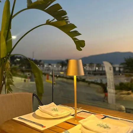 Azar Luxury Apart Otel