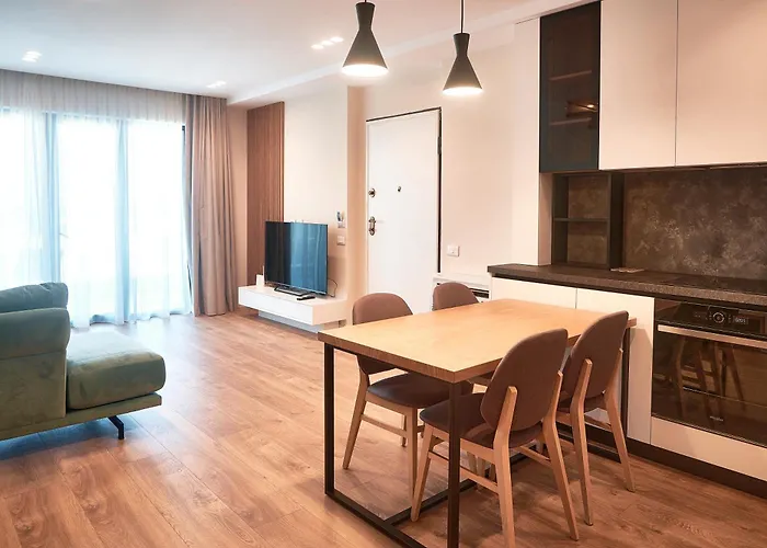 Aparthotel Azar Luxury Vlore