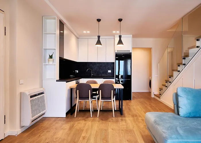 Azar Luxury Lägenhetshotell 4*