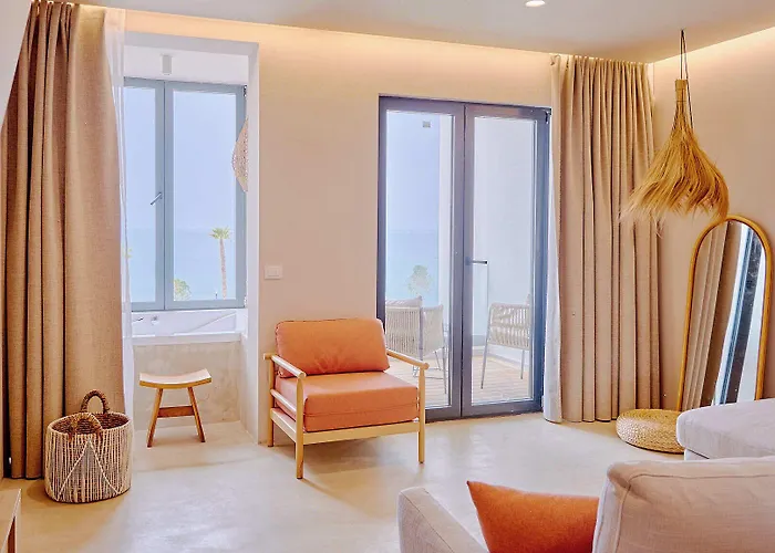 Lägenhetshotell Azar Luxury Vlorë